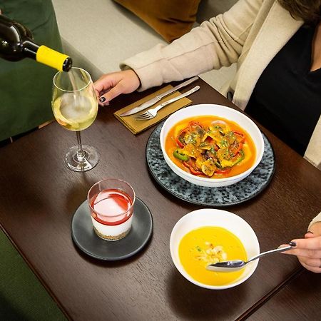Gallery Townhouse & Home Порту Экстерьер фото