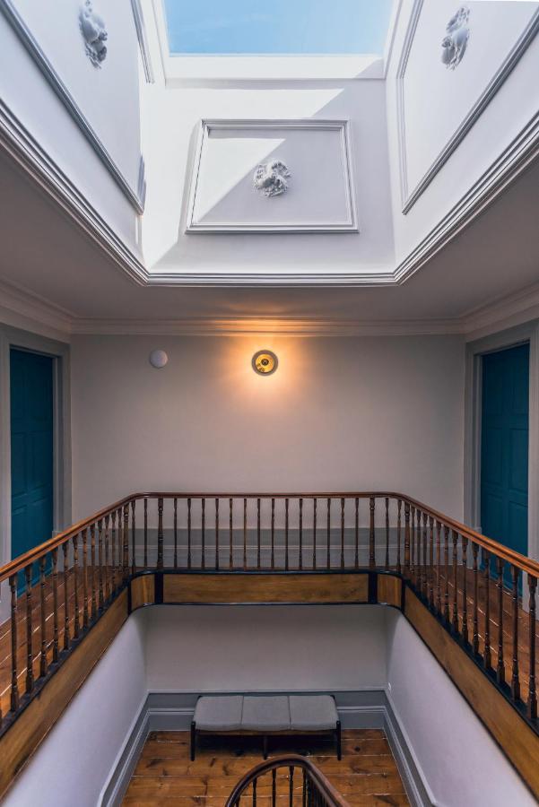 Gallery Townhouse & Home Порту Экстерьер фото